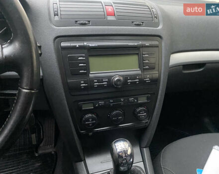 Черный Шкода Октавия, объемом двигателя 1.6 л и пробегом 230 тыс. км за 6800 $, фото 15 на Automoto.ua