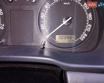 Чорний Шкода Октавія, об'ємом двигуна 1.6 л та пробігом 301 тис. км за 4900 $, фото 5 на Automoto.ua