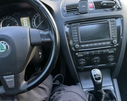 Черный Шкода Октавия, объемом двигателя 2 л и пробегом 460 тыс. км за 3600 $, фото 7 на Automoto.ua