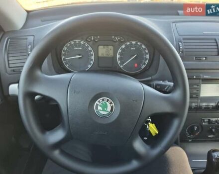 Черный Шкода Октавия, объемом двигателя 1.8 л и пробегом 262 тыс. км за 6300 $, фото 32 на Automoto.ua