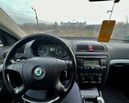 Чорний Шкода Октавія, об'ємом двигуна 1.6 л та пробігом 201 тис. км за 6999 $, фото 16 на Automoto.ua