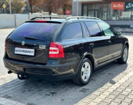 Черный Шкода Октавия, объемом двигателя 1.6 л и пробегом 212 тыс. км за 6999 $, фото 5 на Automoto.ua