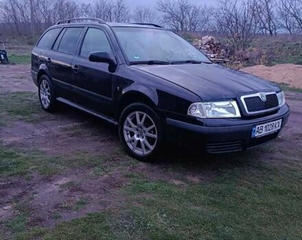 Черный Шкода Октавия, объемом двигателя 1.6 л и пробегом 193 тыс. км за 5700 $, фото 7 на Automoto.ua