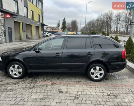 Черный Шкода Октавия, объемом двигателя 1.6 л и пробегом 242 тыс. км за 5500 $, фото 1 на Automoto.ua
