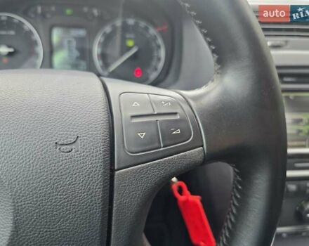 Черный Шкода Октавия, объемом двигателя 2 л и пробегом 245 тыс. км за 9199 $, фото 54 на Automoto.ua