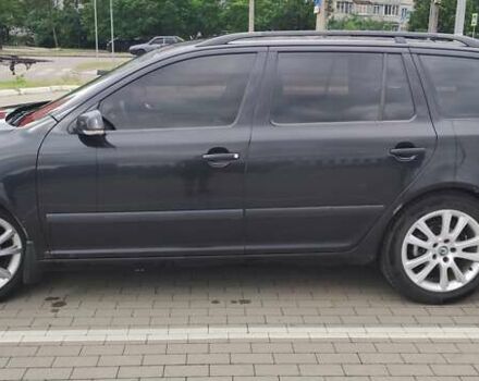 Черный Шкода Октавия, объемом двигателя 1.8 л и пробегом 300 тыс. км за 5000 $, фото 1 на Automoto.ua