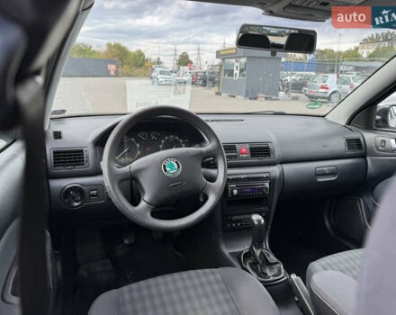 Чорний Шкода Октавія, об'ємом двигуна 1.6 л та пробігом 202 тис. км за 6100 $, фото 9 на Automoto.ua