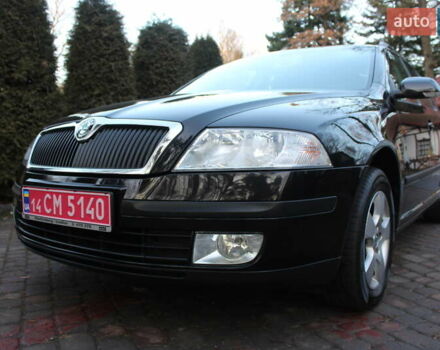 Черный Шкода Октавия, объемом двигателя 1.6 л и пробегом 215 тыс. км за 6390 $, фото 57 на Automoto.ua