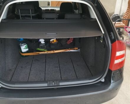 Черный Шкода Октавия, объемом двигателя 1.6 л и пробегом 235 тыс. км за 4800 $, фото 2 на Automoto.ua