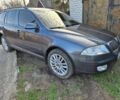 Черный Шкода Октавия, объемом двигателя 2.5 л и пробегом 184 тыс. км за 7300 $, фото 1 на Automoto.ua