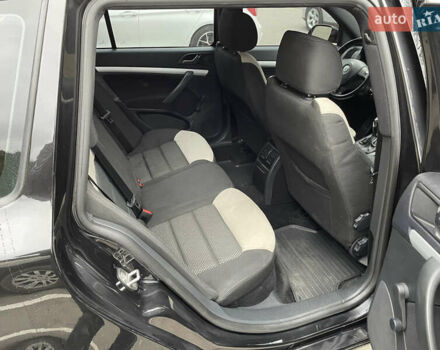 Черный Шкода Октавия, объемом двигателя 2 л и пробегом 291 тыс. км за 7400 $, фото 10 на Automoto.ua