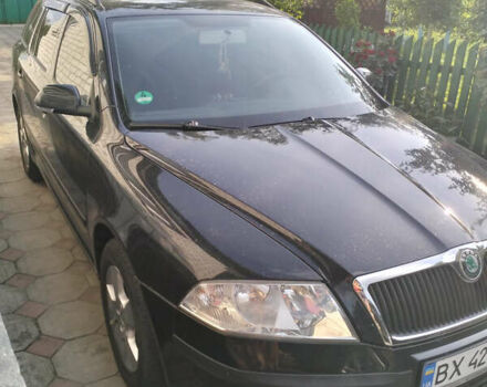 Черный Шкода Октавия, объемом двигателя 1.6 л и пробегом 244 тыс. км за 5800 $, фото 1 на Automoto.ua