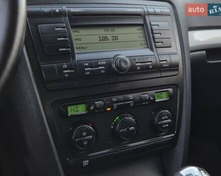 Чорний Шкода Октавія, об'ємом двигуна 1.6 л та пробігом 239 тис. км за 6955 $, фото 43 на Automoto.ua