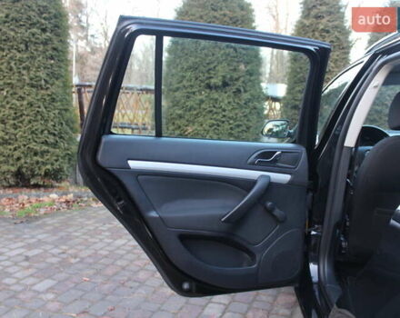 Черный Шкода Октавия, объемом двигателя 1.6 л и пробегом 215 тыс. км за 6390 $, фото 93 на Automoto.ua