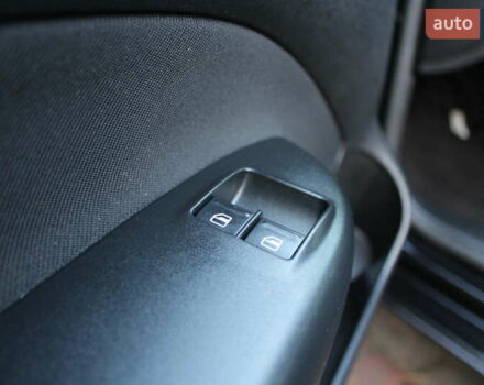 Черный Шкода Октавия, объемом двигателя 1.6 л и пробегом 215 тыс. км за 6390 $, фото 84 на Automoto.ua