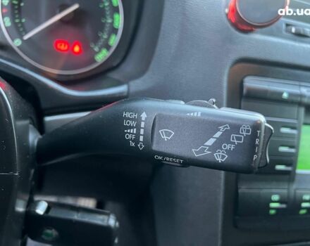 Чорний Шкода Октавія, об'ємом двигуна 2 л та пробігом 307 тис. км за 6990 $, фото 23 на Automoto.ua