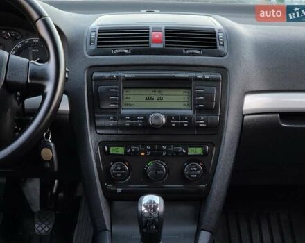 Чорний Шкода Октавія, об'ємом двигуна 1.6 л та пробігом 239 тис. км за 6955 $, фото 45 на Automoto.ua