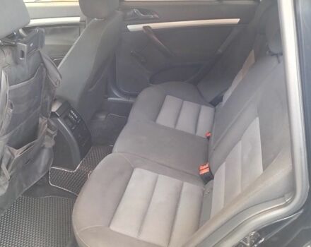 Черный Шкода Октавия, объемом двигателя 1.6 л и пробегом 235 тыс. км за 4800 $, фото 4 на Automoto.ua