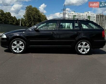Черный Шкода Октавия, объемом двигателя 1.6 л и пробегом 201 тыс. км за 6800 $, фото 1 на Automoto.ua