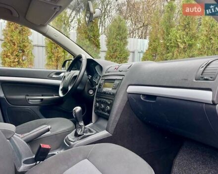 Черный Шкода Октавия, объемом двигателя 1.6 л и пробегом 198 тыс. км за 6700 $, фото 109 на Automoto.ua