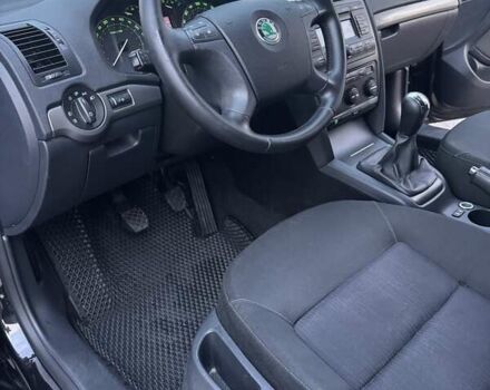 Чорний Шкода Октавія, об'ємом двигуна 1.6 л та пробігом 239 тис. км за 7800 $, фото 14 на Automoto.ua