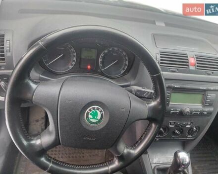 Черный Шкода Октавия, объемом двигателя 1.6 л и пробегом 192 тыс. км за 7200 $, фото 3 на Automoto.ua