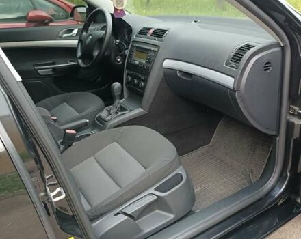 Черный Шкода Октавия, объемом двигателя 1.6 л и пробегом 232 тыс. км за 6200 $, фото 9 на Automoto.ua