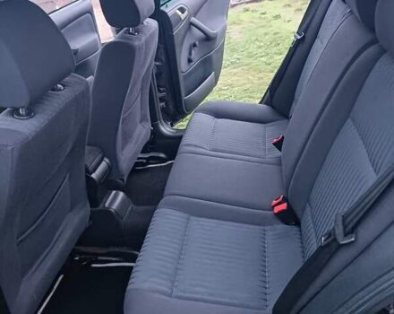 Черный Шкода Октавия, объемом двигателя 1.6 л и пробегом 193 тыс. км за 5700 $, фото 1 на Automoto.ua