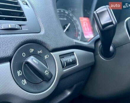 Чорний Шкода Октавія, об'ємом двигуна 1.8 л та пробігом 182 тис. км за 5999 $, фото 94 на Automoto.ua