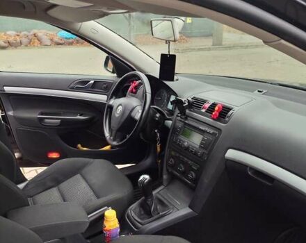 Чорний Шкода Октавія, об'ємом двигуна 1.8 л та пробігом 183 тис. км за 6950 $, фото 10 на Automoto.ua