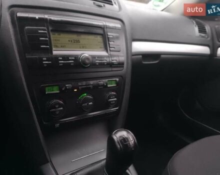 Чорний Шкода Октавія, об'ємом двигуна 1.6 л та пробігом 201 тис. км за 5800 $, фото 28 на Automoto.ua