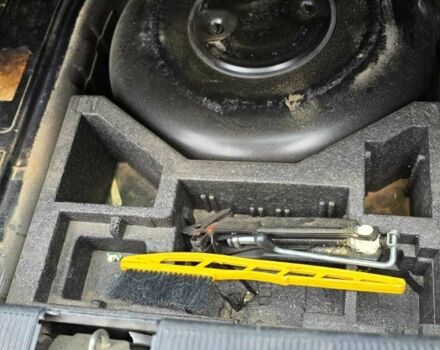 Черный Шкода Октавия, объемом двигателя 1.6 л и пробегом 238 тыс. км за 5500 $, фото 7 на Automoto.ua