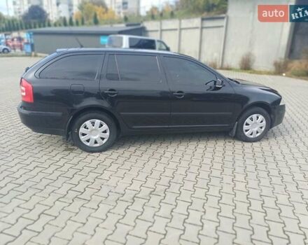 Черный Шкода Октавия, объемом двигателя 1.97 л и пробегом 394 тыс. км за 5500 $, фото 4 на Automoto.ua