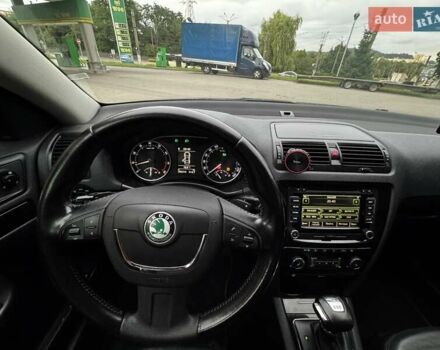 Черный Шкода Октавия, объемом двигателя 1.8 л и пробегом 206 тыс. км за 9400 $, фото 4 на Automoto.ua