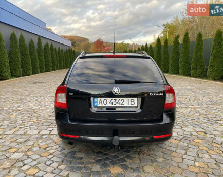 Шкода Октавия 2009 в Мукачеве на Automoto.ua Черный Шкода Октавия, объемом двигателя 1.6 л и пробегом 282 тыс. км за 7700 $, фото 6 на Automoto.ua
