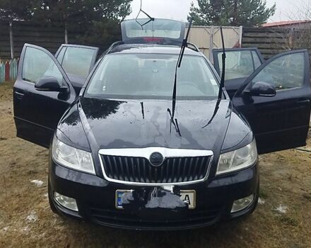 Черный Шкода Октавия, объемом двигателя 2 л и пробегом 241 тыс. км за 6999 $, фото 2 на Automoto.ua