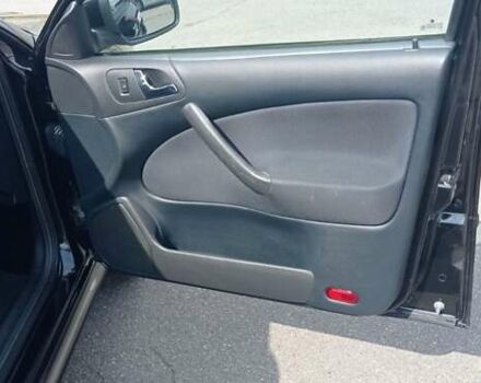 Черный Шкода Октавия, объемом двигателя 1.6 л и пробегом 273 тыс. км за 5600 $, фото 6 на Automoto.ua