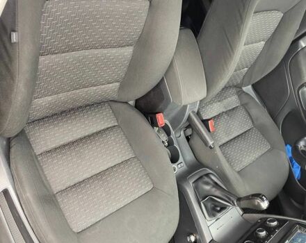 Черный Шкода Октавия, объемом двигателя 1.6 л и пробегом 290 тыс. км за 6800 $, фото 5 на Automoto.ua