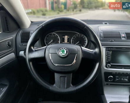 Чорний Шкода Октавія, об'ємом двигуна 1.8 л та пробігом 223 тис. км за 7999 $, фото 10 на Automoto.ua