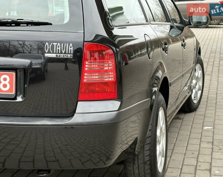 Черный Шкода Октавия, объемом двигателя 1.6 л и пробегом 218 тыс. км за 6777 $, фото 10 на Automoto.ua