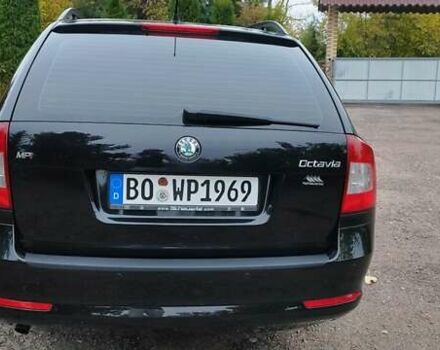 Чорний Шкода Октавія, об'ємом двигуна 1.6 л та пробігом 209 тис. км за 8299 $, фото 10 на Automoto.ua
