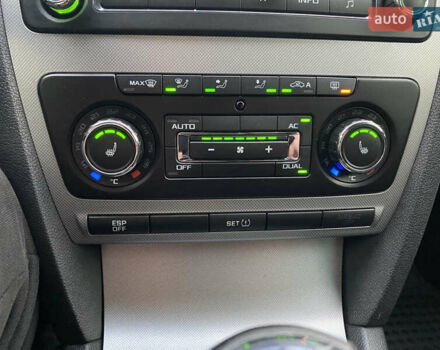 Шкода Октавия 2009 в Мукачеве на Automoto.ua Черный Шкода Октавия, объемом двигателя 1.6 л и пробегом 282 тыс. км за 7700 $, фото 18 на Automoto.ua