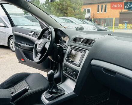 Черный Шкода Октавия, объемом двигателя 1.8 л и пробегом 223 тыс. км за 8999 $, фото 28 на Automoto.ua