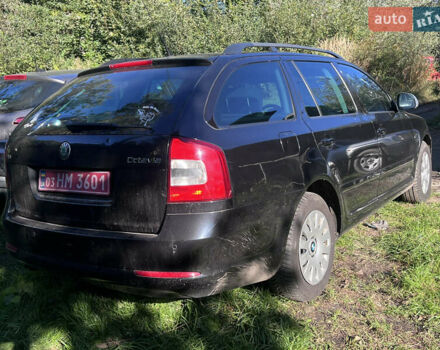 Чорний Шкода Октавія, об'ємом двигуна 2 л та пробігом 301 тис. км за 8500 $, фото 6 на Automoto.ua