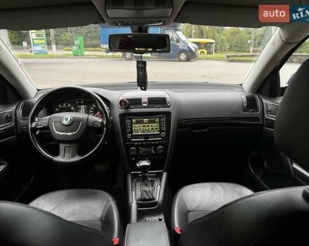 Черный Шкода Октавия, объемом двигателя 1.8 л и пробегом 206 тыс. км за 9400 $, фото 7 на Automoto.ua
