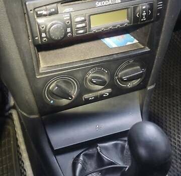 Черный Шкода Октавия, объемом двигателя 1.9 л и пробегом 345 тыс. км за 6000 $, фото 23 на Automoto.ua