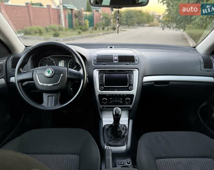 Чорний Шкода Октавія, об'ємом двигуна 1.8 л та пробігом 223 тис. км за 7999 $, фото 13 на Automoto.ua