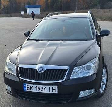 Черный Шкода Октавия, объемом двигателя 2 л и пробегом 277 тыс. км за 7200 $, фото 1 на Automoto.ua