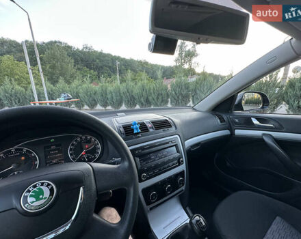 Шкода Октавия 2009 в Полтаве на Automoto.ua Черный Шкода Октавия, объемом двигателя 1.8 л и пробегом 195 тыс. км за 7799 $, фото 35 на Automoto.ua