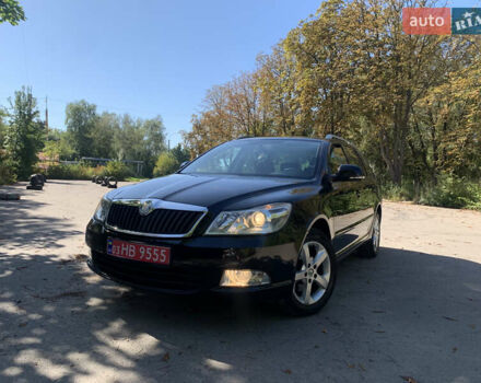 Черный Шкода Октавия, объемом двигателя 1.6 л и пробегом 240 тыс. км за 8200 $, фото 2 на Automoto.ua